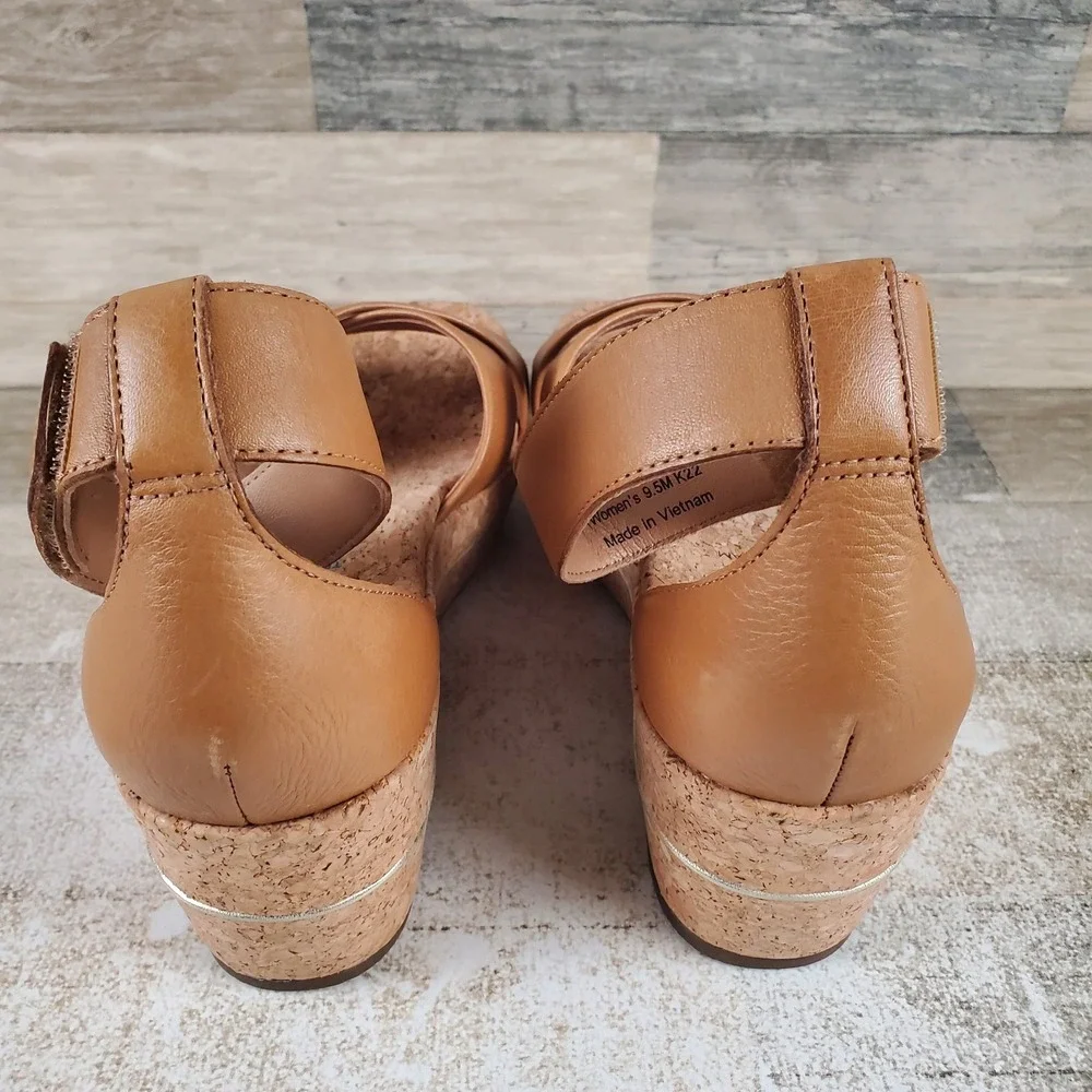 Johnston & Murphy Gigi Womens Sandal Sz 9.5 M Tan Leather Cross-Band Ankle Strap